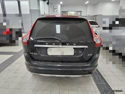 2016 Volvo XC60 VIN: