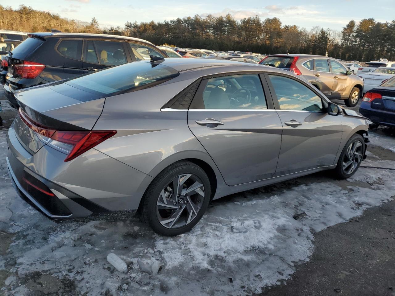 2024 HYUNDAI ELANTRA SEL VIN:KMHLS4DG6RU716098