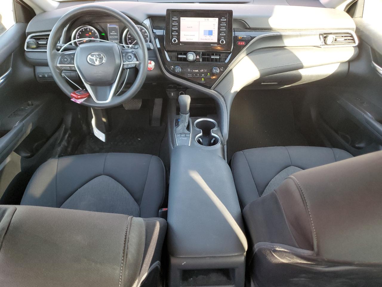 2022 TOYOTA CAMRY LE VIN:4T1R11AK0NU630946