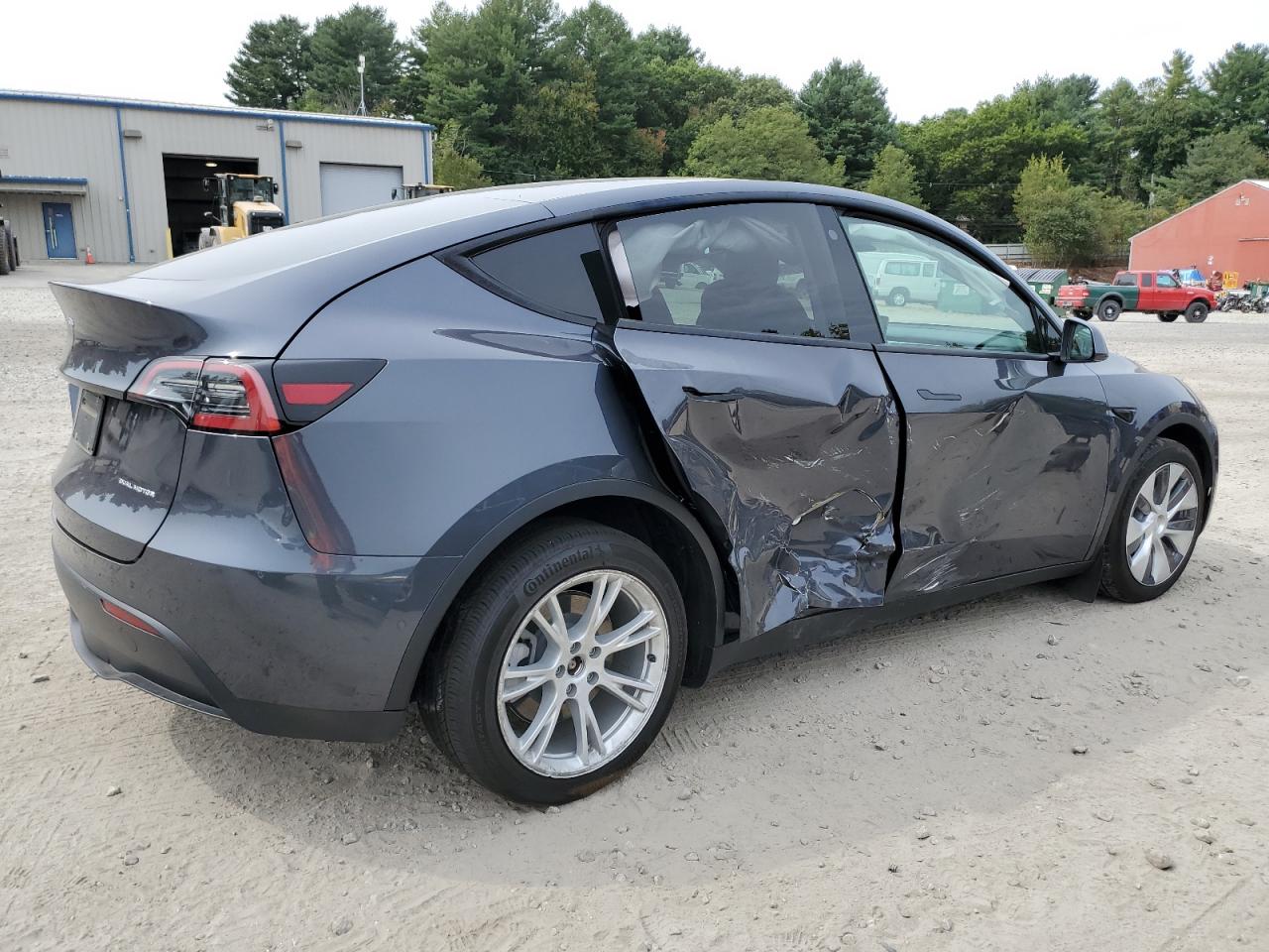 2022 TESLA MODEL Y  VIN:7SAYGDEE8NF427822