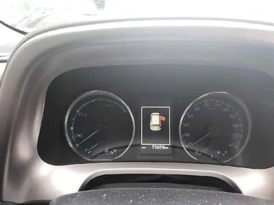 2018 Toyota RAV4 VIN: