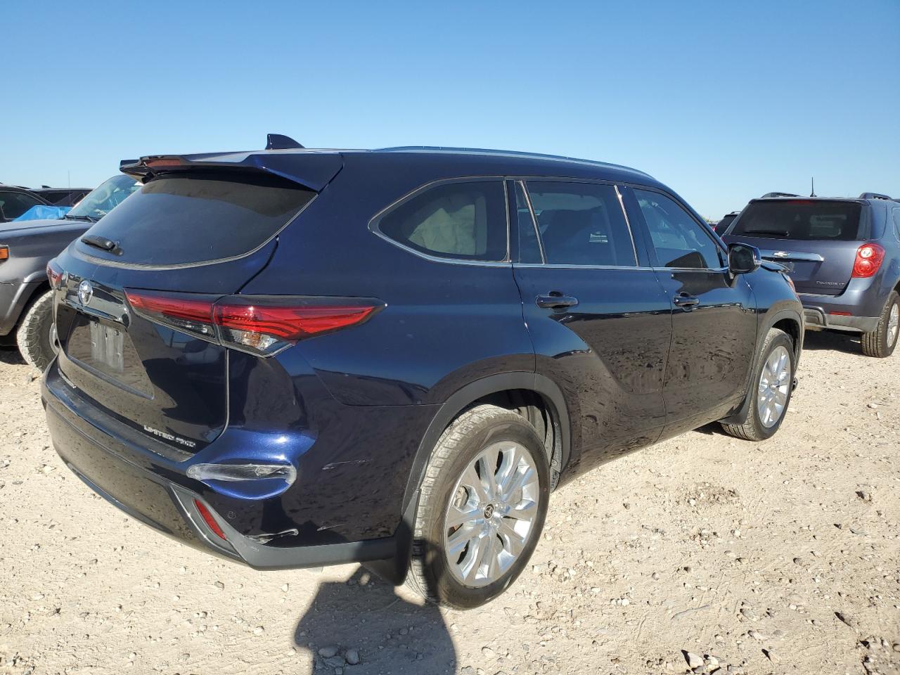 2022 TOYOTA HIGHLANDER LIMITED VIN:5TDDZRBH4NS213648