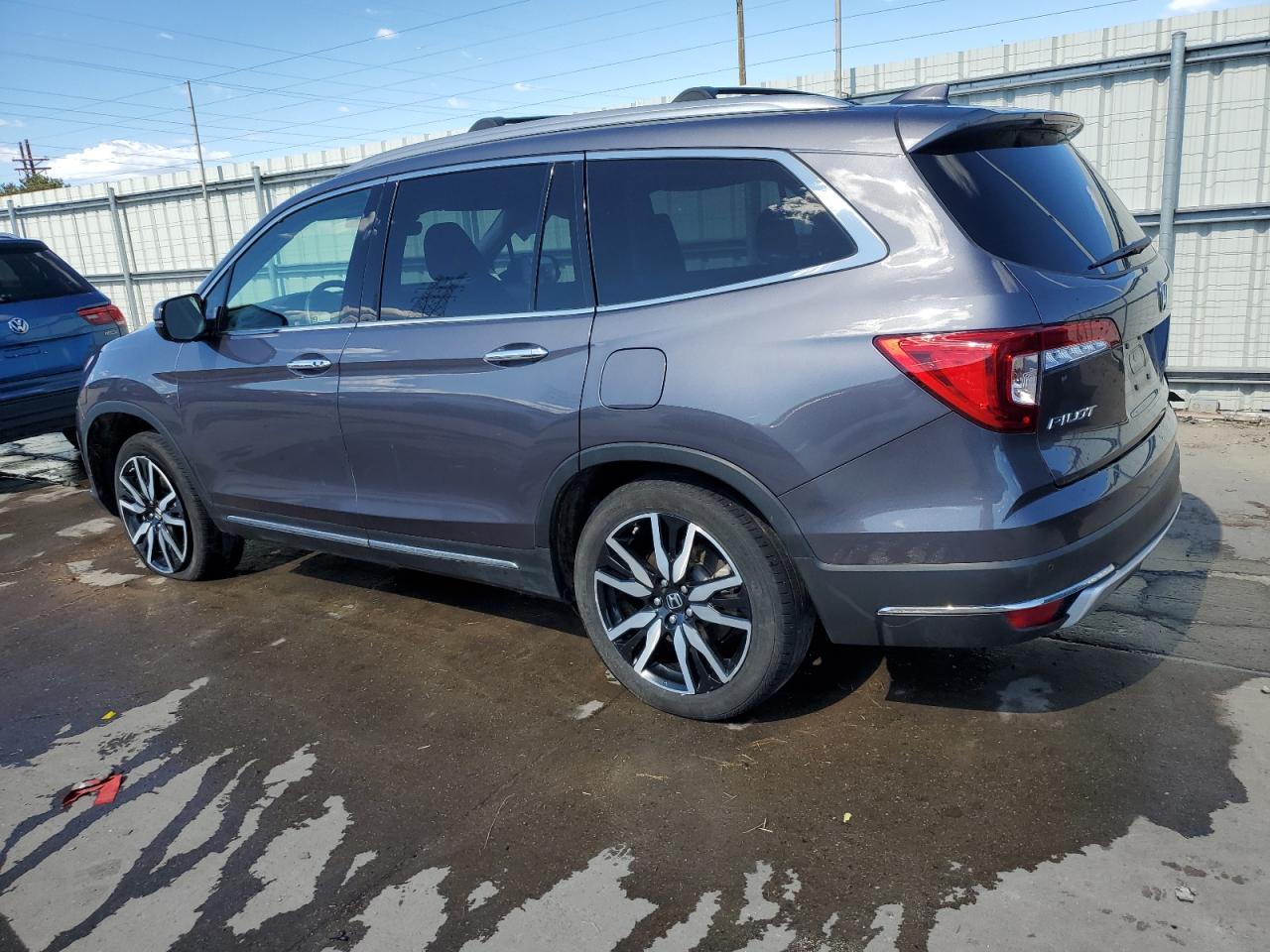 2022 HONDA PILOT TOURING VIN:5FNYF6H69NB017627