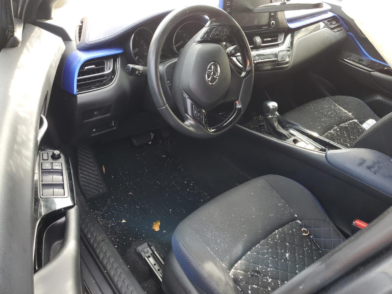 2022 TOYOTA C-HR XLE VIN:NMTKHMBX8NR140609