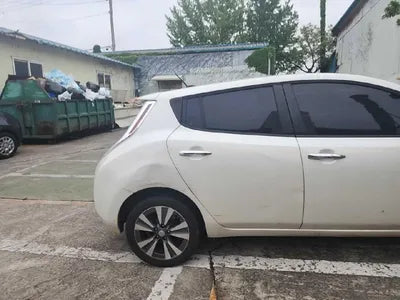 2015 Nissan Leaf VIN: