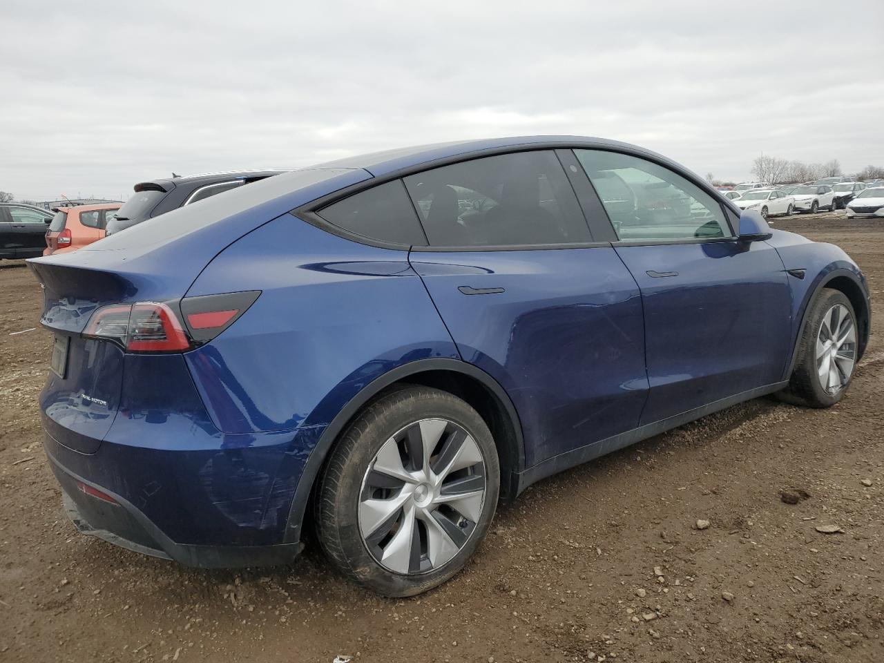 2023 TESLA MODEL Y  VIN:7SAYGDEE7PF703927