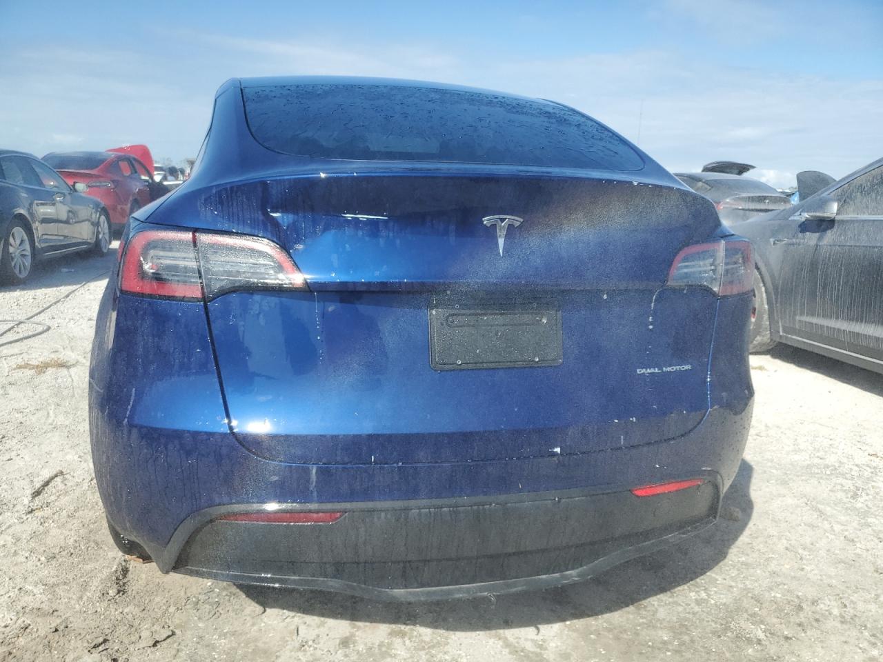 2023 TESLA MODEL Y  VIN:7SAYGDEE5PF976607