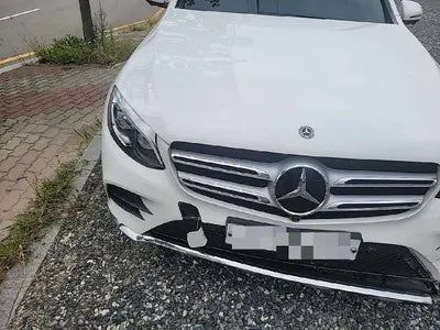 2018 Mercedes-Benz GLC 350 VIN: