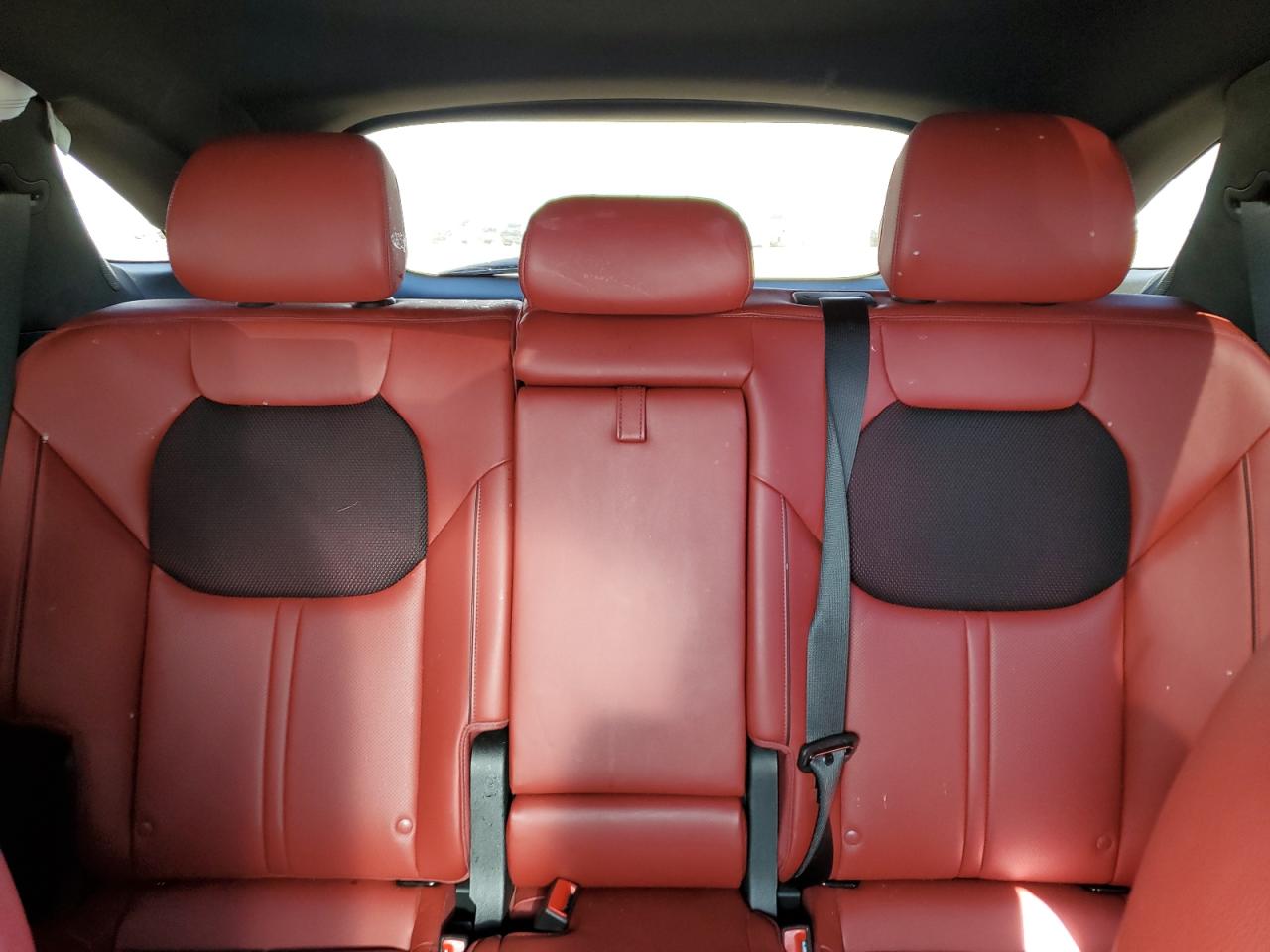 2024 GENESIS GV70 BASE VIN:5NMMADTB3RH015933