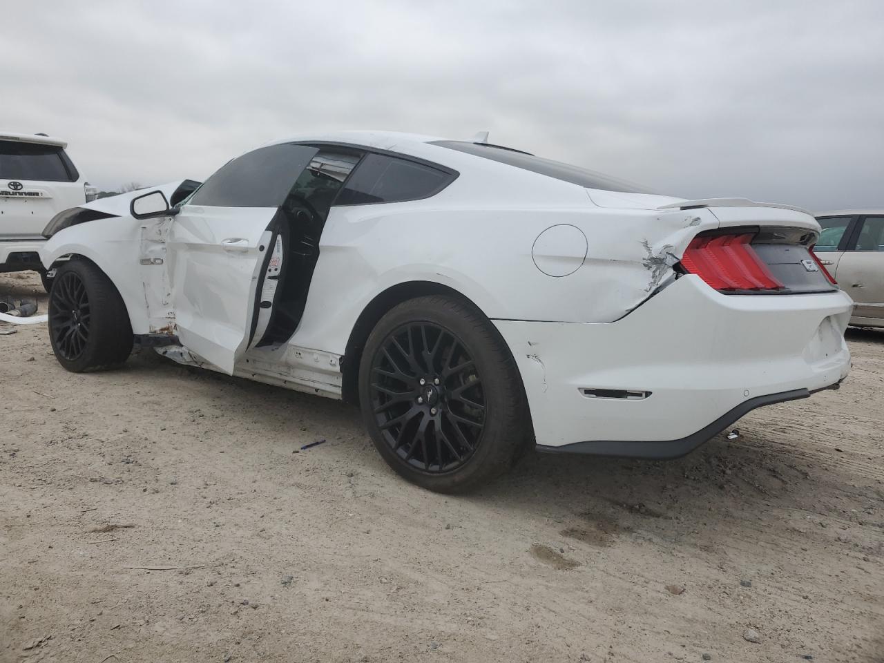 2022 FORD MUSTANG GT VIN:1FA6P8CF0N5101382