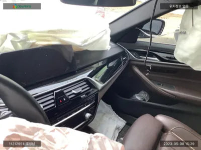 2019 BMW 530 WBAJD9108KWW30874 VIN:WBAJD9108KWW30874