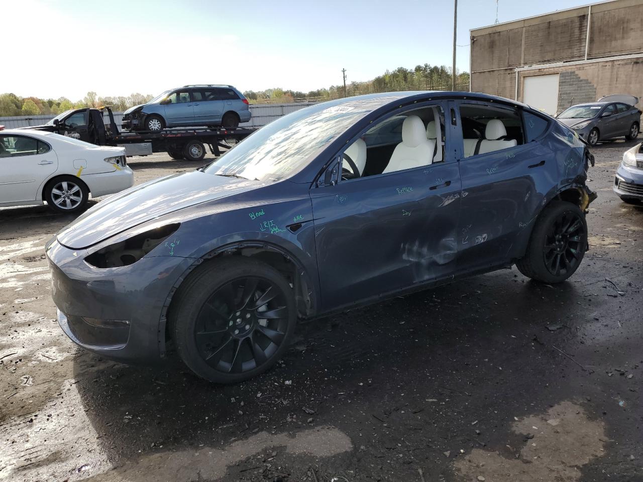 2024 TESLA MODEL Y  VIN:7SAYGDEE3RA215199