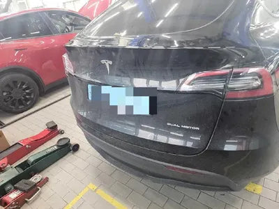 2022 Tesla Model Y VIN: