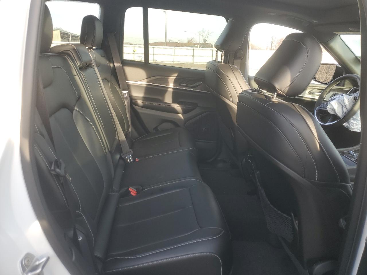 2024 JEEP GRAND CHEROKEE LIMITED VIN:1C4RJHBG0R8618558
