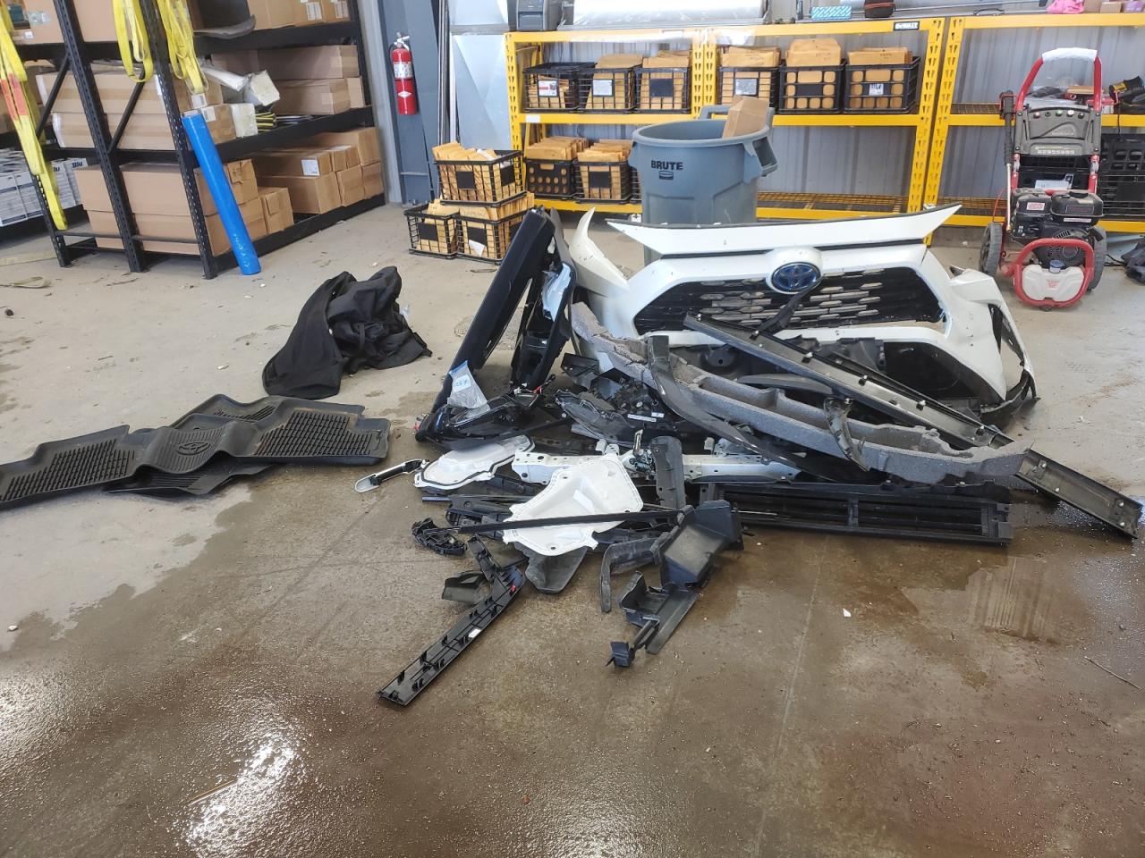 2022 TOYOTA RAV4 XSE VIN:4T3E6RFV4NU084581