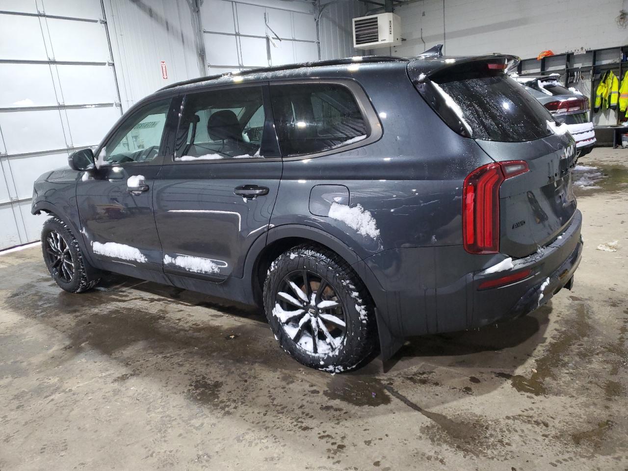 2022 KIA TELLURIDE EX VIN:5XYP3DHC9NG213624