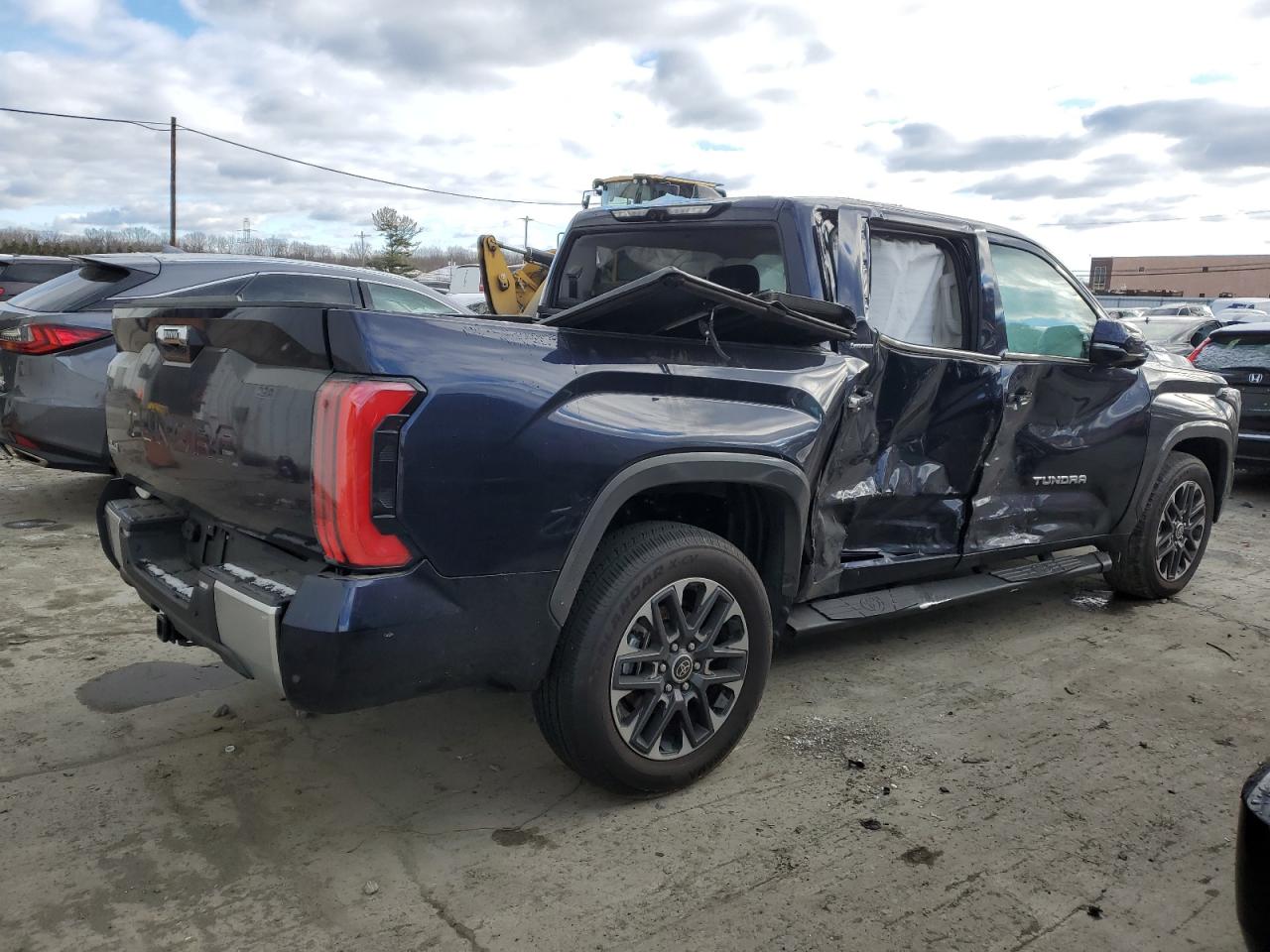 2024 TOYOTA TUNDRA CREWMAX LIMITED VIN:5TFJC5DB7RX049897