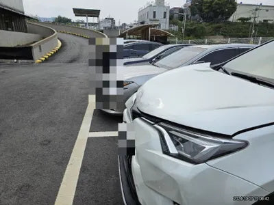 2017 Toyota RAV4 VIN: