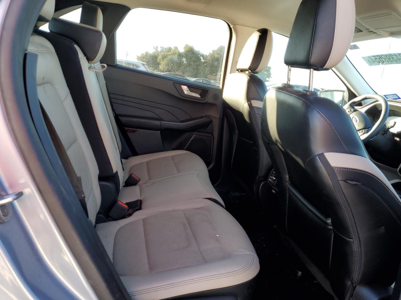 2022 FORD ESCAPE SEL VIN:1FMCU0KZ9NUB80135