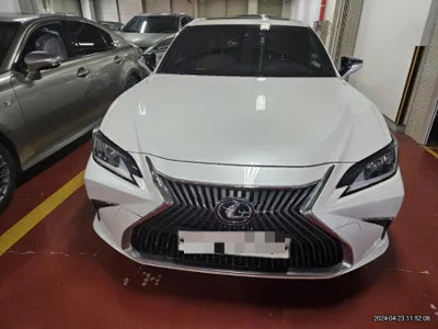 2018 Lexus ES 300 VIN: