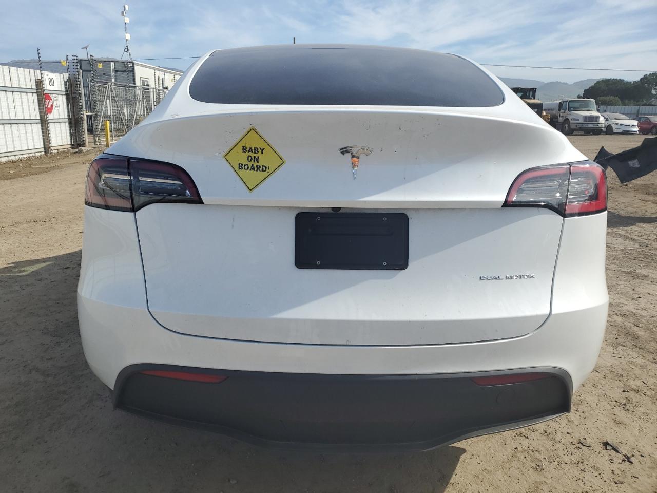 2023 TESLA MODEL Y  VIN:7SAYGDEE9PA119249