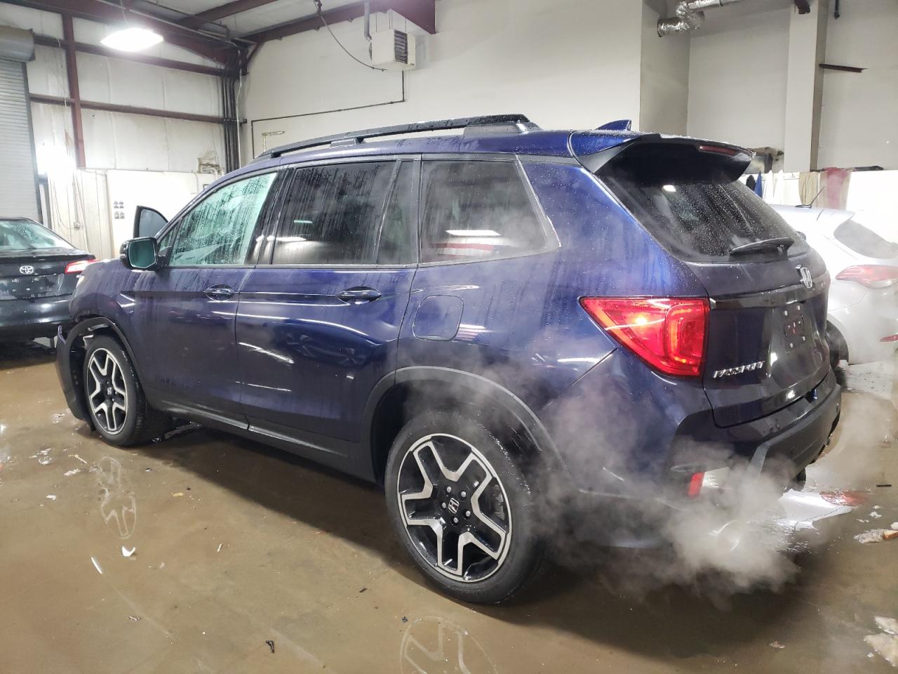 2022 HONDA PASSPORT ELITE VIN:5FNYF8H0XNB007521
