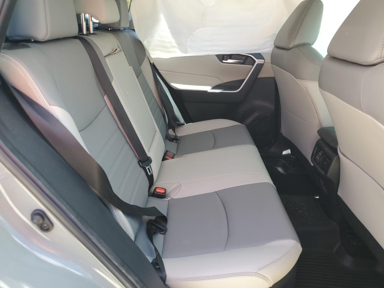 2022 TOYOTA RAV4 XLE PREMIUM VIN:JTMB6RFV4ND059986
