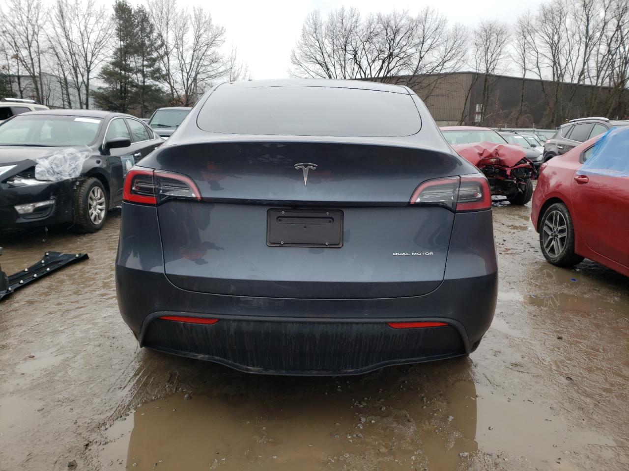 2022 TESLA MODEL Y  VIN:7SAYGDEE2NA022603