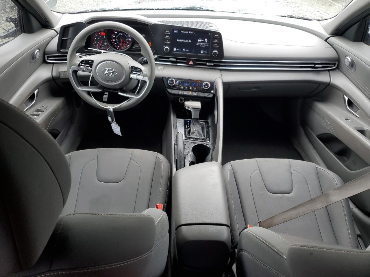 2022 HYUNDAI ELANTRA SEL VIN:KMHLM4AG1NU303059
