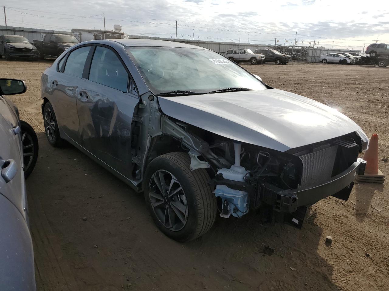 2024 KIA FORTE LX VIN:1FTFW1E89PFA48133