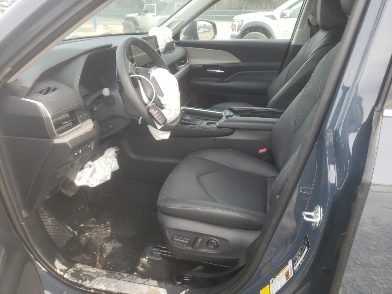 2024 TOYOTA GRAND HIGHLANDER XLE VIN:5TDAAAB55RS046997