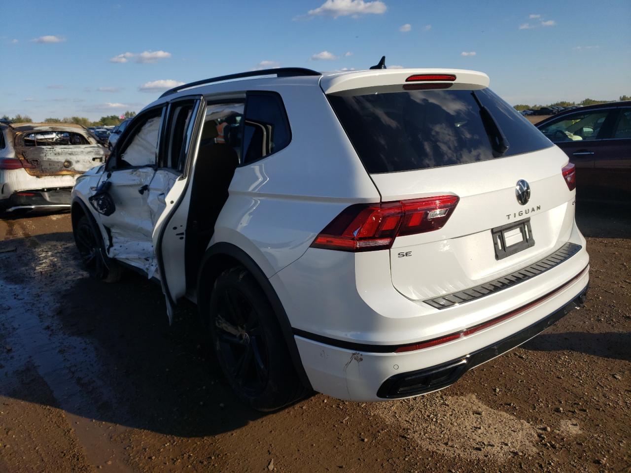 2024 VOLKSWAGEN TIGUAN SE R-LINE BLACK VIN:3VV8B7AX1RM005480