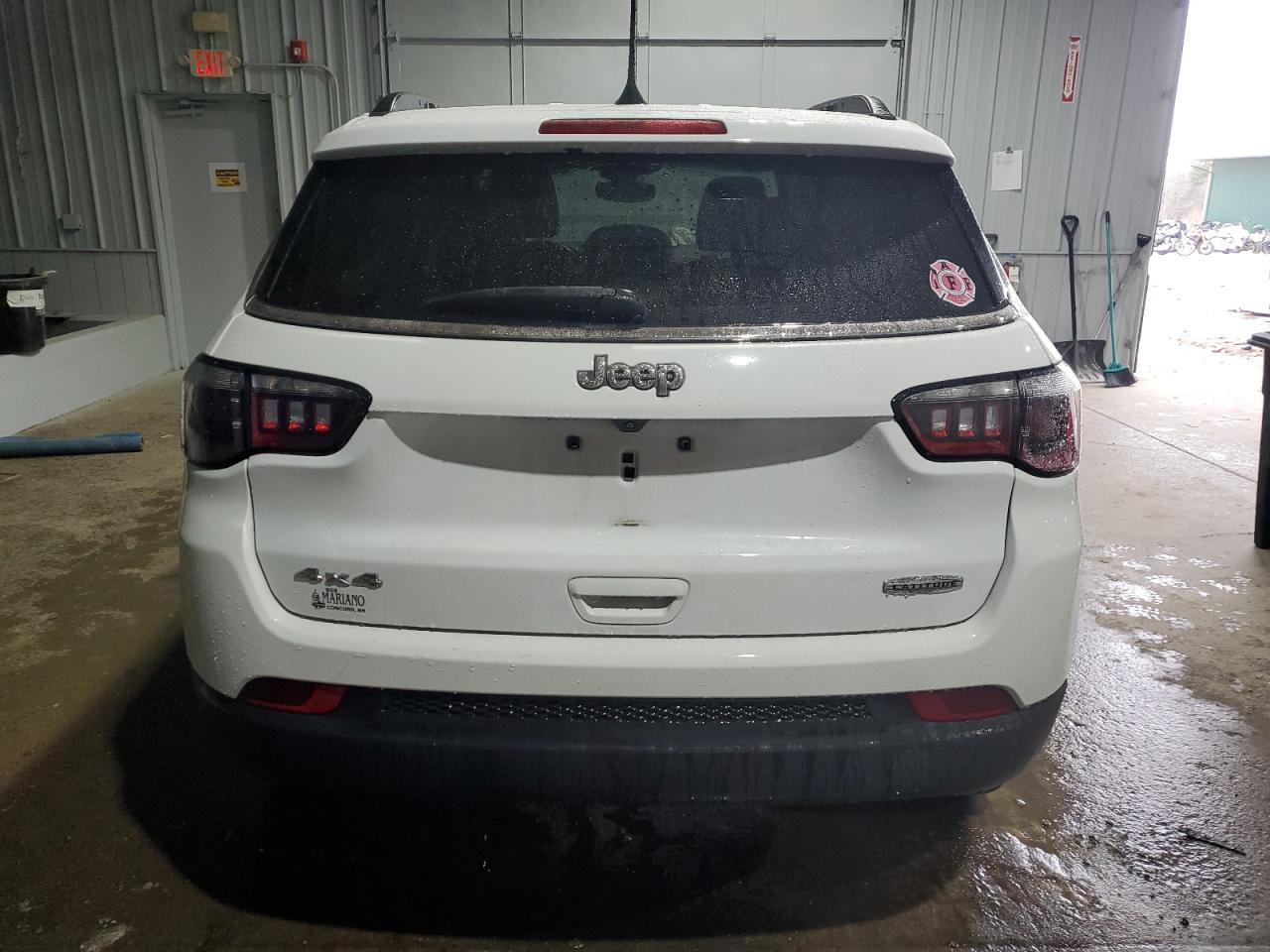 2022 JEEP COMPASS LATITUDE VIN:3C4NJDBB9NT148098