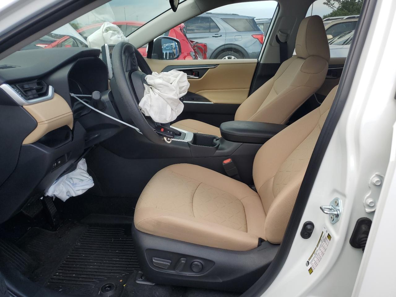 2024 TOYOTA RAV4 XLE VIN:2T3RWRFV1RW213223