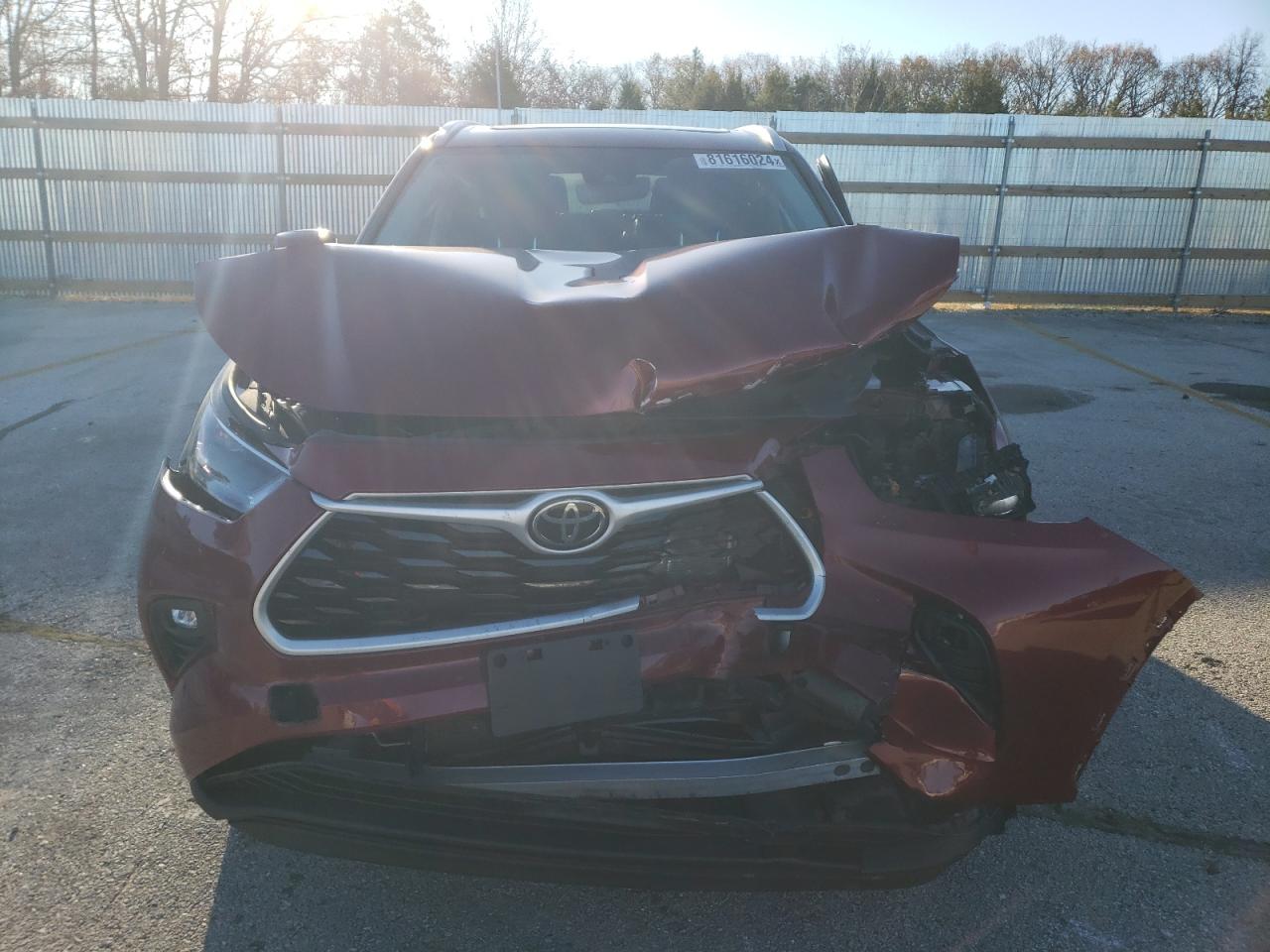 2022 TOYOTA HIGHLANDER XLE VIN:5TDGZRBH4NS183905