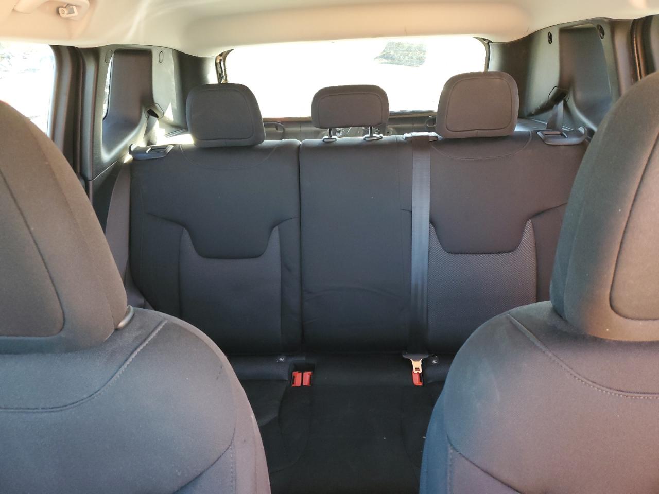 2023 JEEP RENEGADE LATITUDE VIN:ZACNJDB18PPP12287