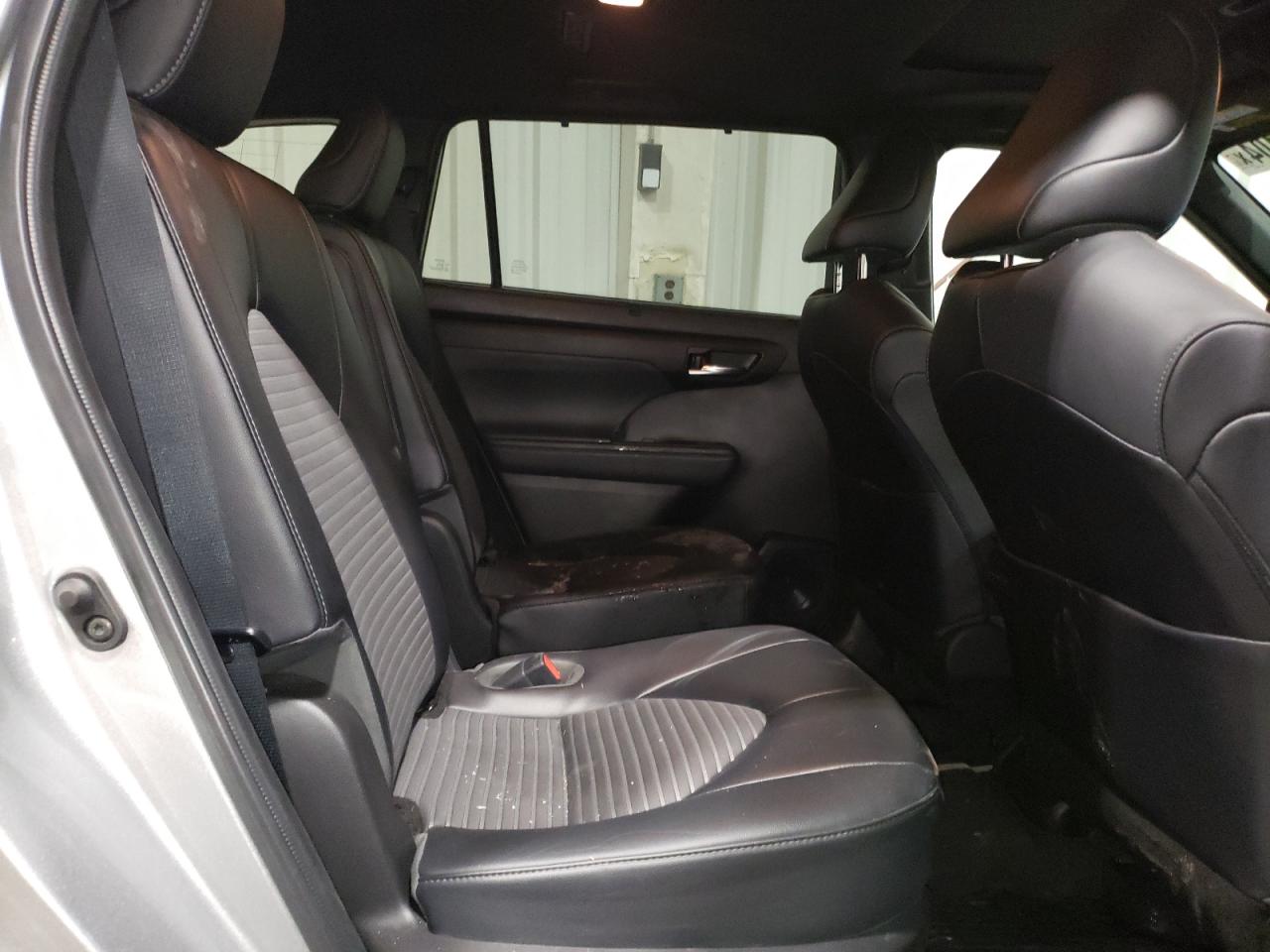 2022 TOYOTA HIGHLANDER XSE VIN:5TDJZRBH7NS203201