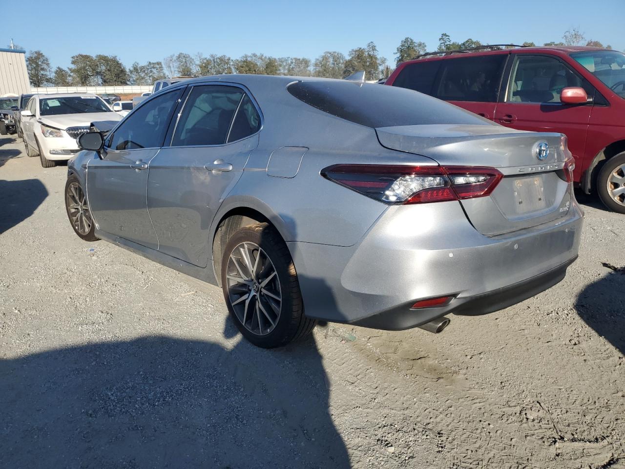 2022 TOYOTA CAMRY XLE VIN:4T1F31AK8NU577233