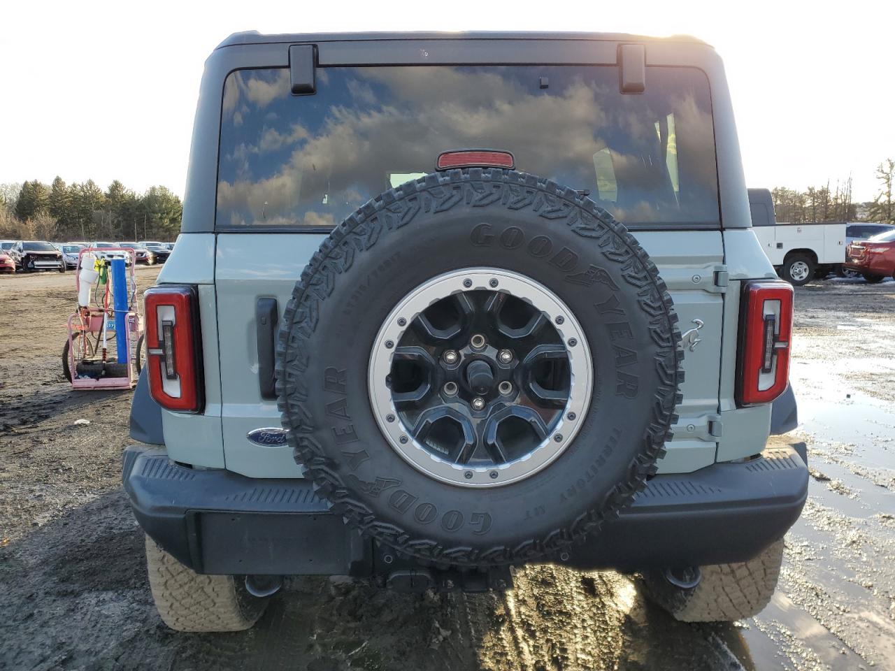2023 FORD BRONCO BASE VIN:1FMEE5DP8PLB93420
