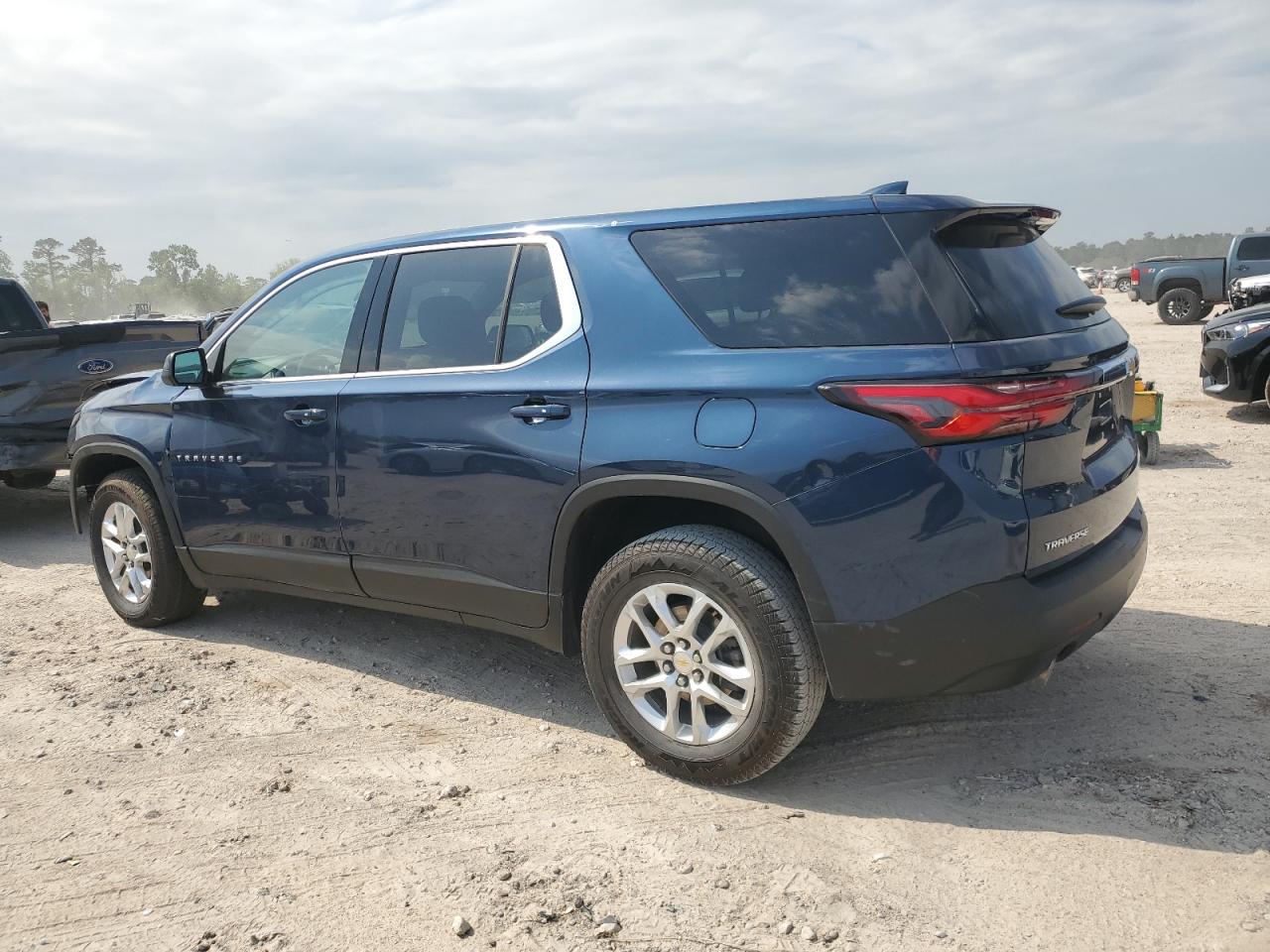 2022 CHEVROLET TRAVERSE LS VIN:1GNERFKW7NJ169151