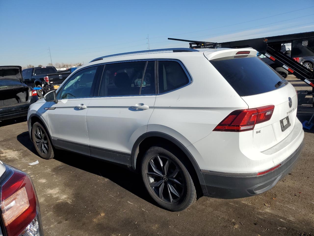 2022 VOLKSWAGEN TIGUAN SE VIN:3VV2B7AX8NM165856