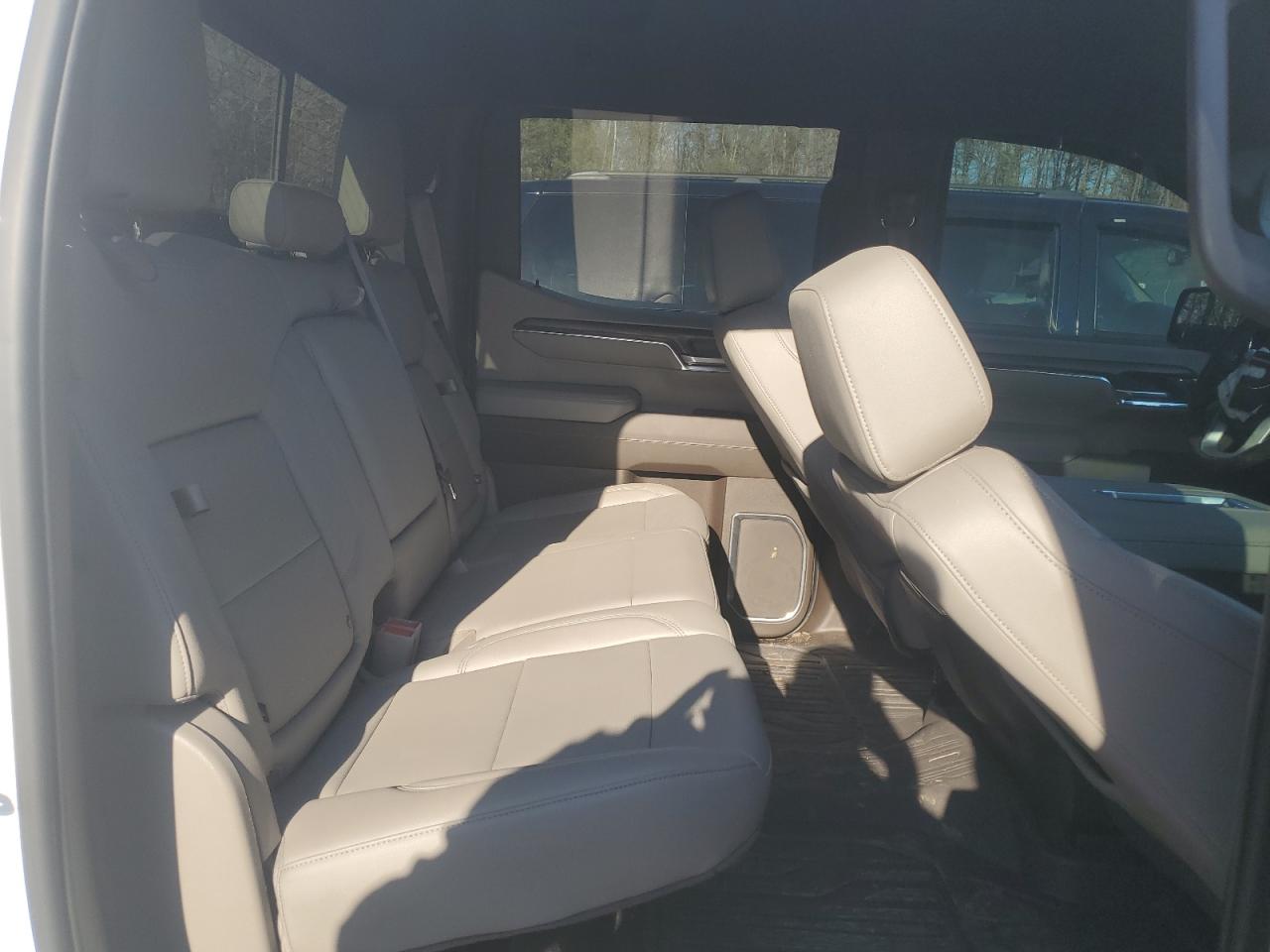 2022 GMC SIERRA K1500 SLT VIN:3GTUUDED0NG653603