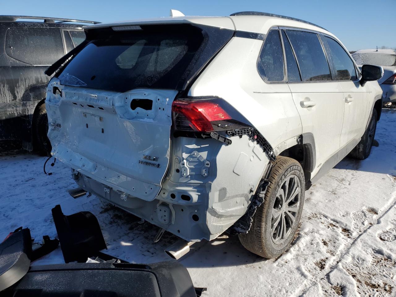 2022 TOYOTA RAV4 XLE PREMIUM VIN:JTMB6RFV5NJ023967