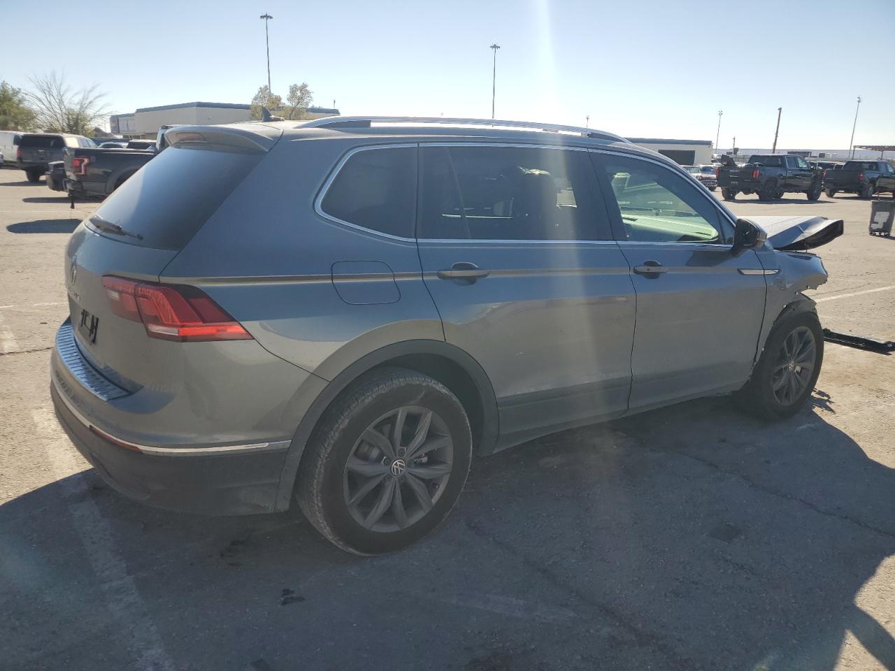 2022 VOLKSWAGEN TIGUAN SE VIN:3VV3B7AX8NM159074
