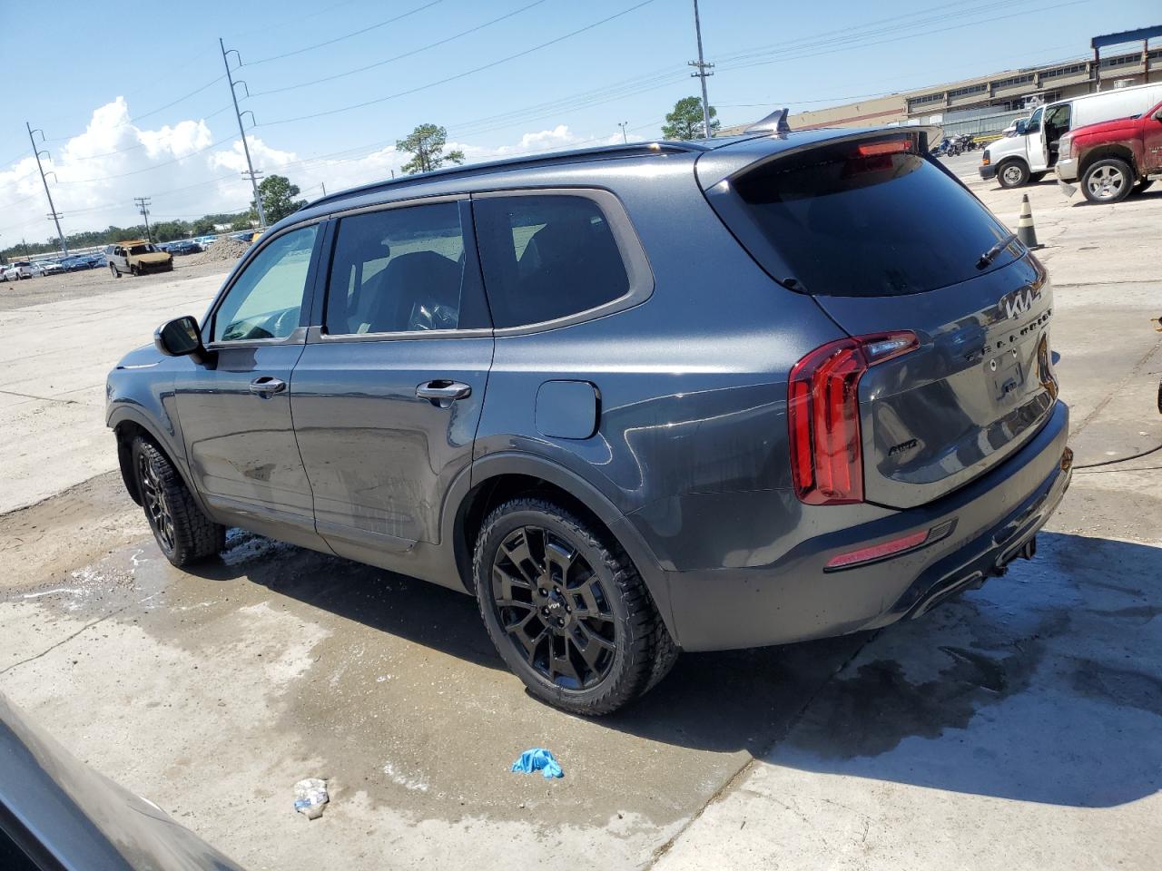 2022 KIA TELLURIDE EX VIN:5XYP3DHC4NG237295