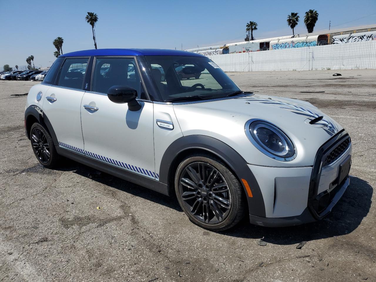 2022 MINI COOPER S VIN:WMW53DK03N2S29072