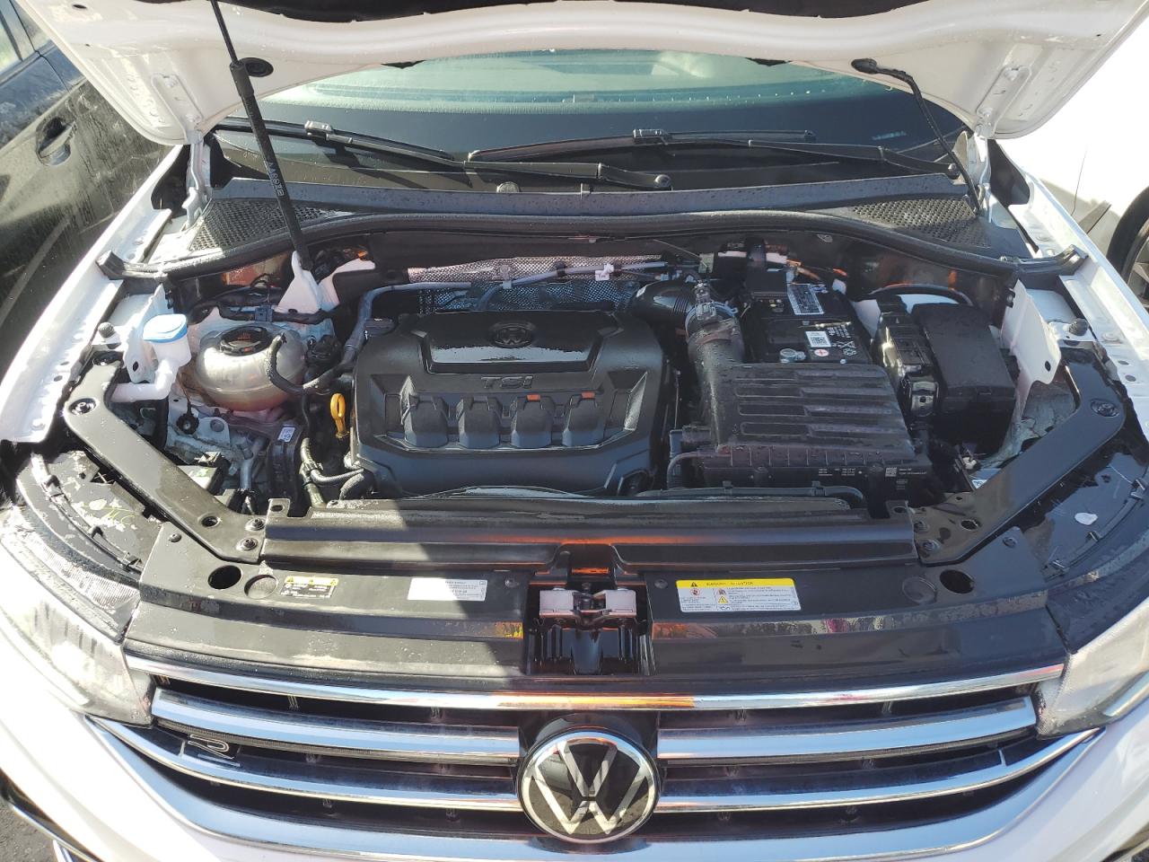 2023 VOLKSWAGEN TIGUAN SEL R-LINE BLACK VIN:3VV4B7AX2PM016175