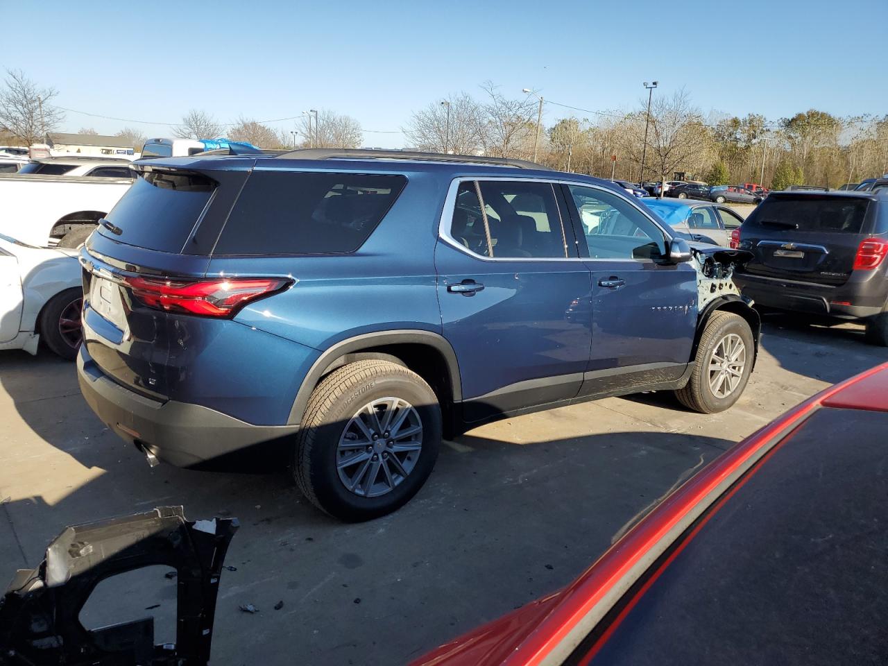 2023 CHEVROLET TRAVERSE LT VIN:1GNERGKWXPJ274131