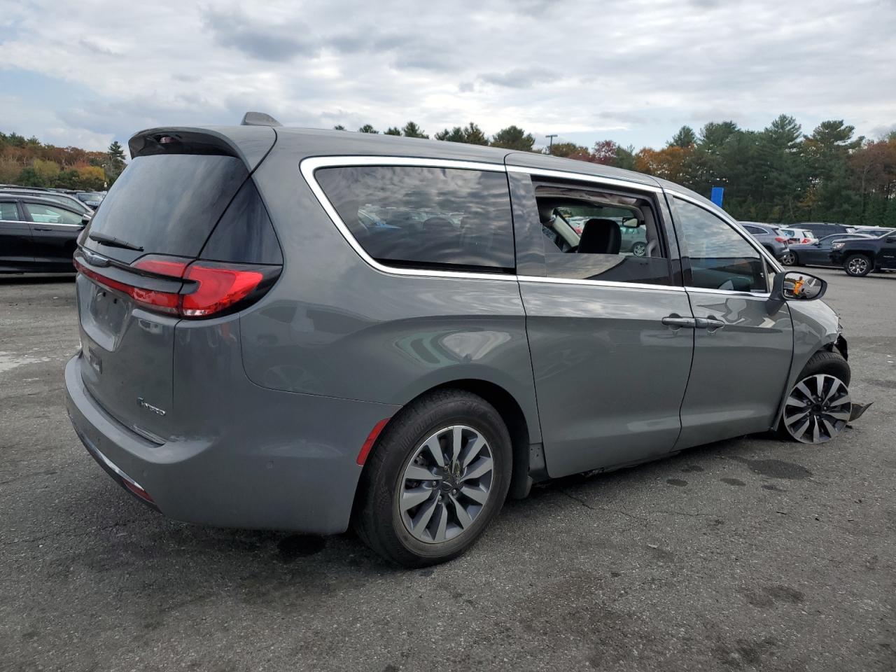 2022 CHRYSLER PACIFICA HYBRID TOURING L VIN:2C4RC1L76NR124235
