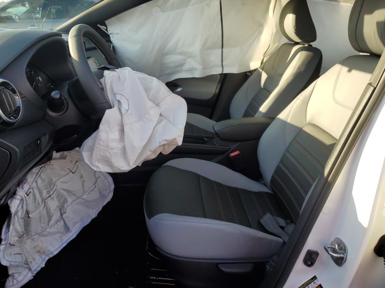 2024 NISSAN KICKS SR VIN:3N1CP5DV9RL545600